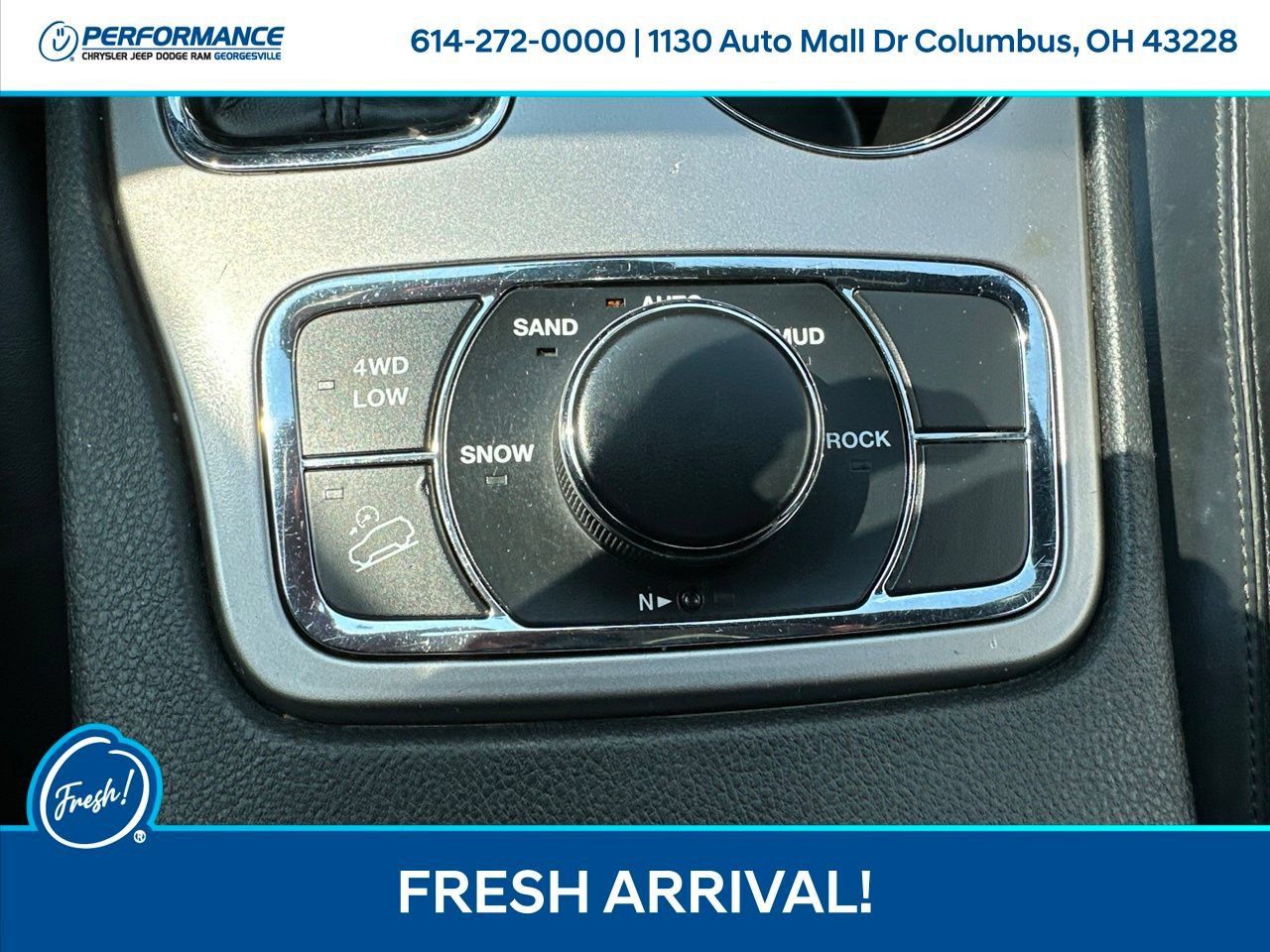 Used 2020 Jeep Grand Cherokee Limited w/ Luxury Group II AWD/4WD image 23