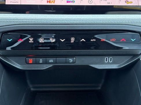 New 2026 Jeep Cherokee Laredo AWD/4WD image 19