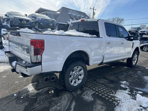 Used 2019 Ford F250 Platinum w/ Platinum Ultimate Package image 4
