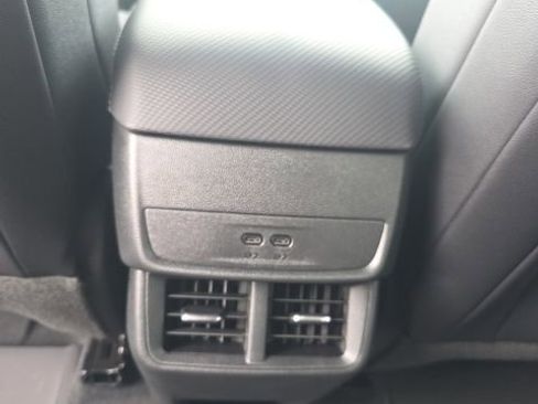 New 2026 Chevrolet Equinox LT w/ Convenience Package II image 25