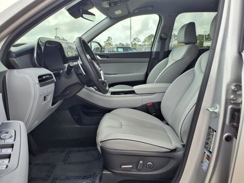 Used 2024 Hyundai Palisade SEL image 12