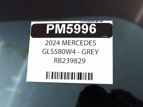 Used 2024 Mercedes-Benz GLS 580 4MATIC image 40