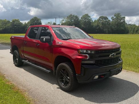 Used 2021 Chevrolet Silverado 1500 LT Trail Boss w/ Convenience Package II AWD/4WD image 5