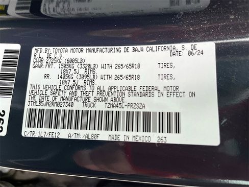 Used 2024 Toyota Tacoma TRD Sport image 28