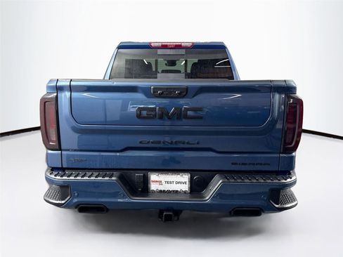 Used 2025 GMC Sierra 1500 Denali w/ Denali Reserve Package AWD/4WD image 12