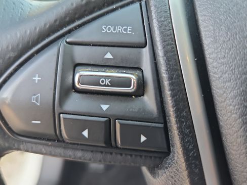 Used 2017 Nissan Maxima Platinum FWD image 26