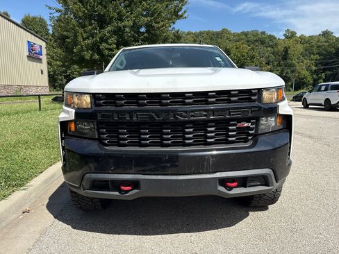 Used 2021 Chevrolet Silverado 1500 Custom Trail Boss w/ Safety Confidence Package AWD/4WD image 2