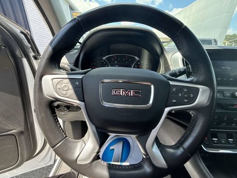 Used 2021 GMC Terrain SLE FWD image 11