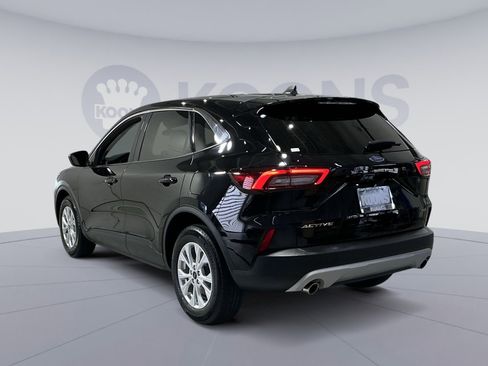 Used 2023 Ford Escape Active image 14