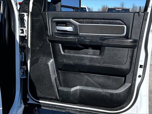 Used 2024 RAM 2500 Big Horn w/ Off Road Package image 29