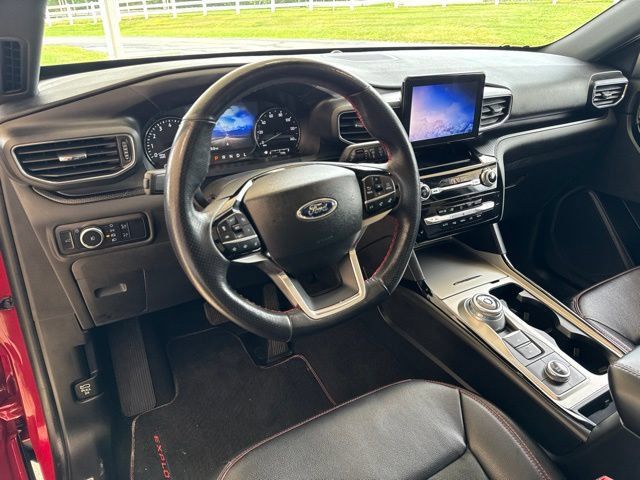 Used 2023 Ford Explorer ST-Line w/ Class IV Trailer Tow Package AWD/4WD image 13