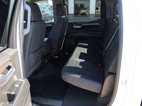 Used 2025 Chevrolet Silverado 1500 LT AWD/4WD image 10