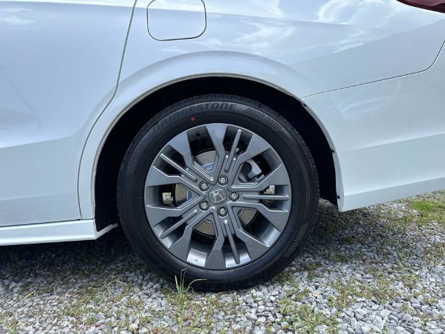 New 2027 Honda Odyssey Touring image 3