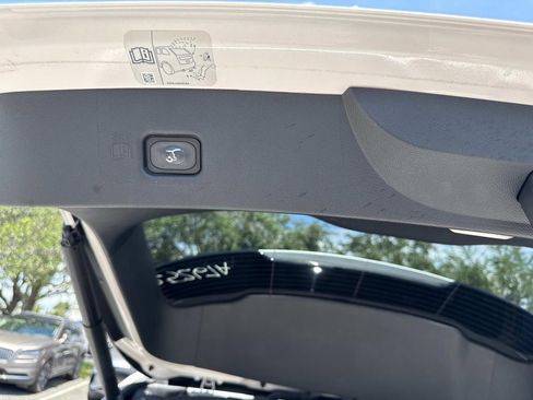 Used 2019 Lincoln Nautilus Black Label image 12