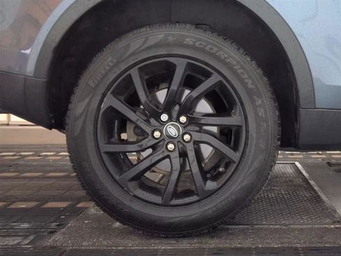 Used 2018 Land Rover Discovery Sport HSE AWD/4WD image 11