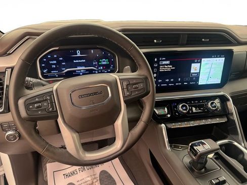 Used 2024 GMC Sierra 1500 Denali w/ Technology Package AWD/4WD image 12