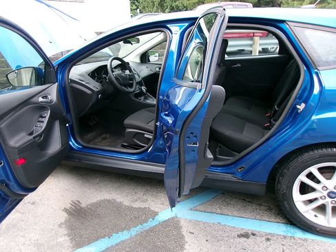 Used 2018 Ford Focus SE FWD image 10