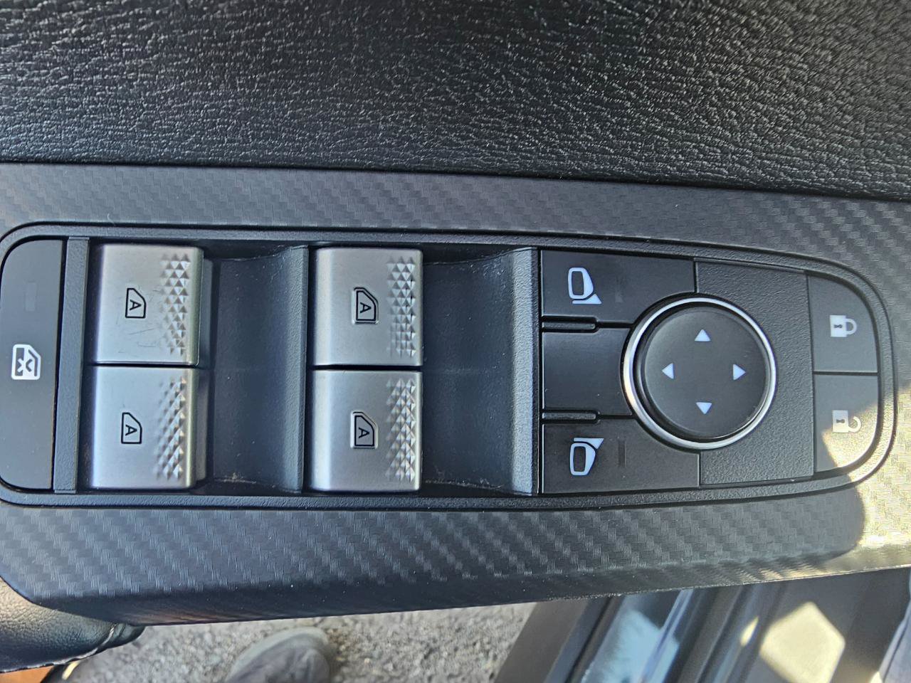 Used 2022 Mitsubishi Outlander SE AWD/4WD image 32