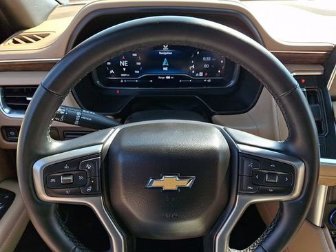 Used 2023 Chevrolet Tahoe Premier AWD/4WD image 19