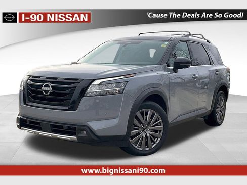 Used 2023 Nissan Pathfinder SL w/ SL Premium Package image 1