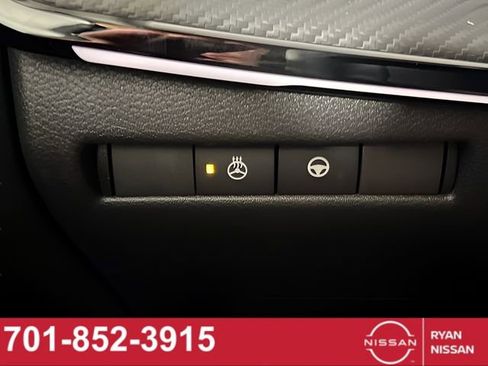 New 2025 Nissan Kicks SR w/ SR Premium Package image 17