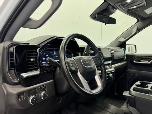 Used 2024 GMC Sierra 1500 Elevation w/ LPO, Elevation Black Package image 29