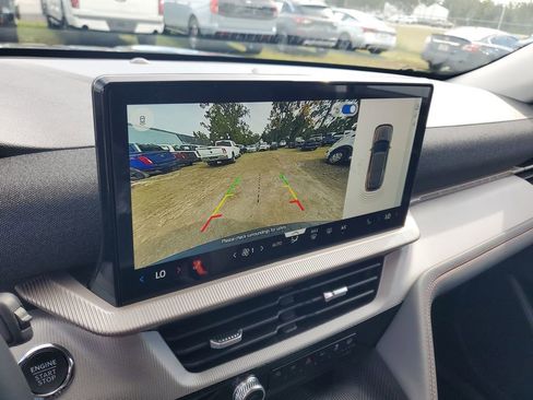 New 2026 Ford Explorer Active image 16