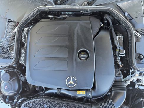 Used 2021 Mercedes-Benz C 300 4MATIC Sedan image 12