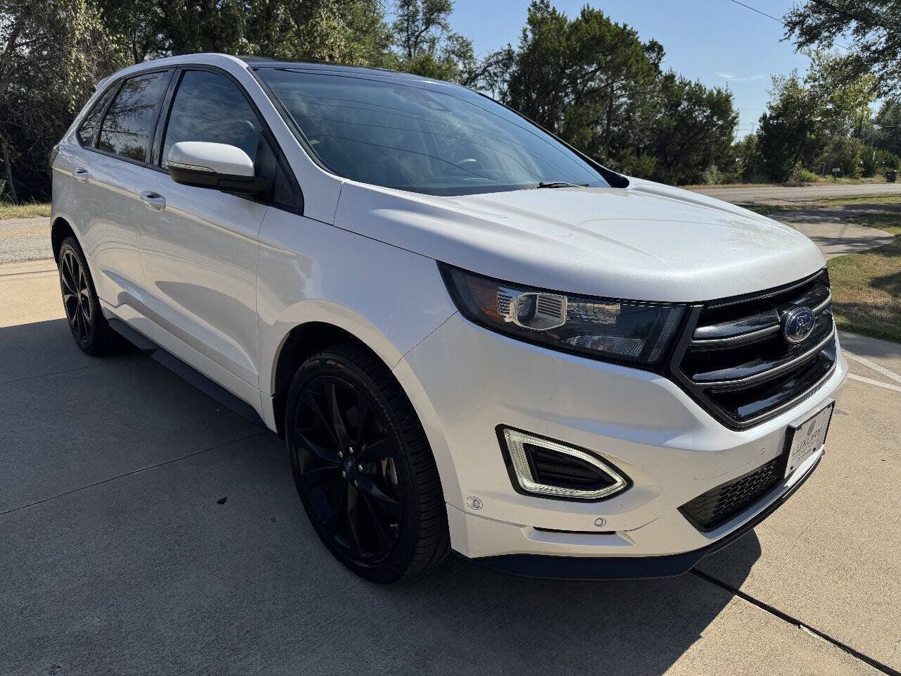 Used 2015 Ford Edge Sport w/ Equipment Group 401A AWD/4WD image 2