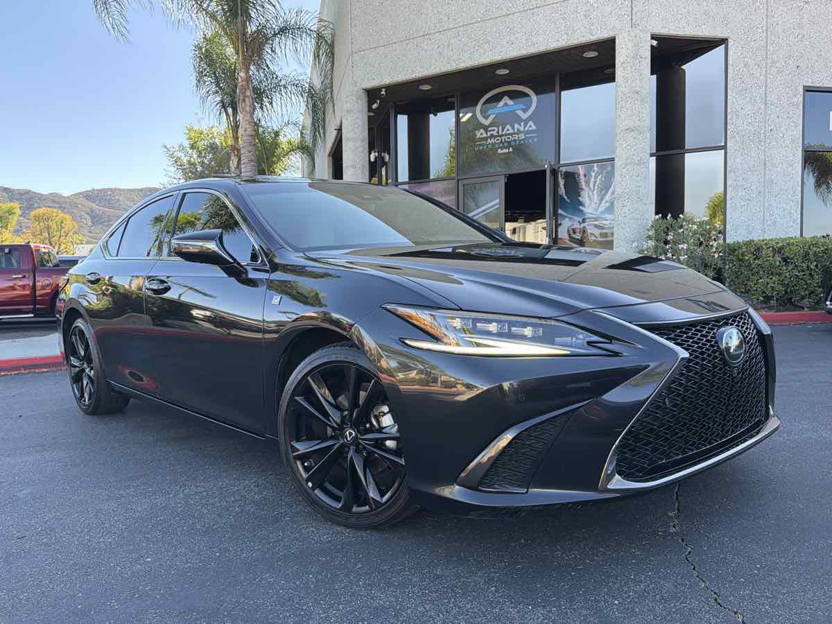 Used 2024 Lexus ES 300h F Sport w/ Accessory Package (Z1) FWD image 5