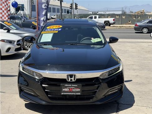 Used 2018 Honda Accord EX image 9