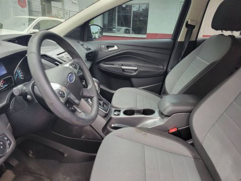 Used 2013 Ford Escape SE FWD image 9