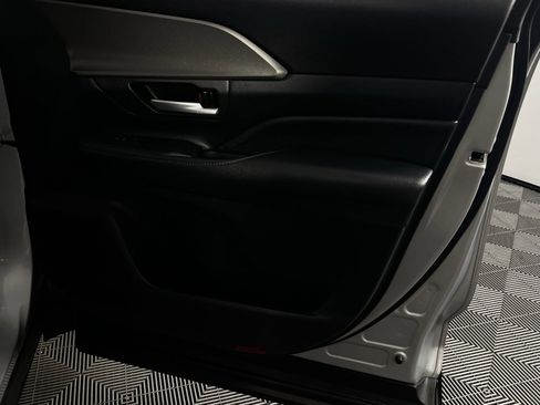 Used 2025 Toyota Grand Highlander AWD image 34