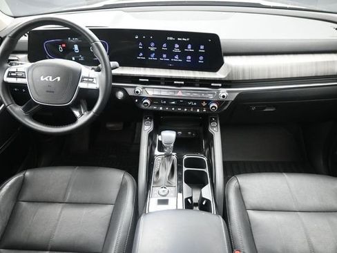 Used 2024 Kia Telluride EX w/ EX Captain's Chair Package AWD/4WD image 23