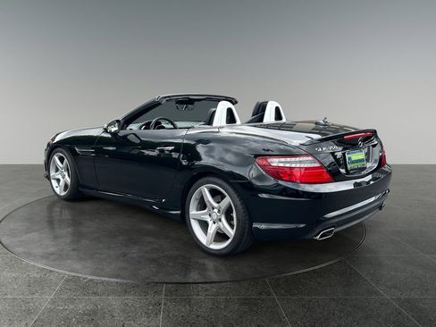Used 2016 Mercedes-Benz SLK 350 image 8