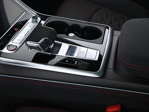 New 2026 Audi RS Q8 performance image 19