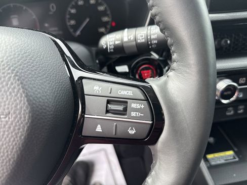 Used 2024 Honda CR-V EX-L image 17