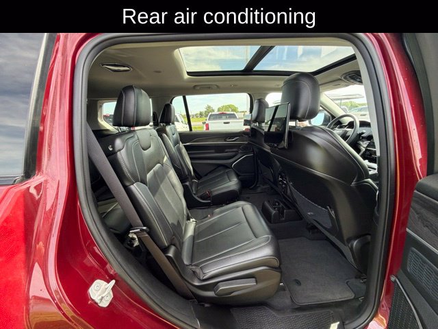 Used 2023 Jeep Grand Cherokee L Limited w/ Rear Seat Video Group I AWD/4WD image 10