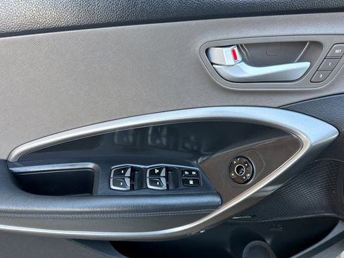 Used 2014 Hyundai Santa Fe GLS w/ Ultimate Package 06 FWD image 11