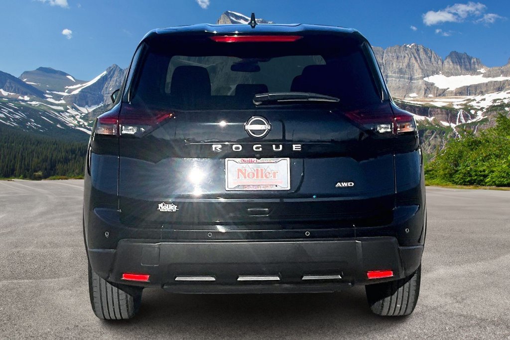 Used 2025 Nissan Rogue SV AWD/4WD image 4