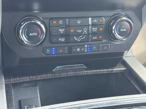 Used 2020 Ford F250 Lariat w/ Tremor Off-Road Package AWD/4WD image 22