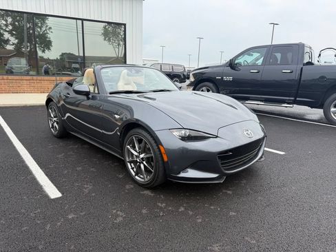Used 2016 MAZDA MX-5 Miata Grand Touring RWD image 22