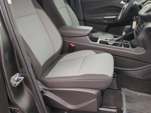 Used 2017 Ford Escape SE image 20