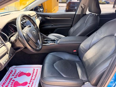 Used 2020 Toyota Camry XSE w/ Navigation Package FWD image 14