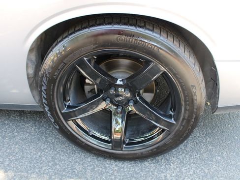 Used 2018 Dodge Challenger R/T w/ Quick Order Package 22P T/A RWD image 53