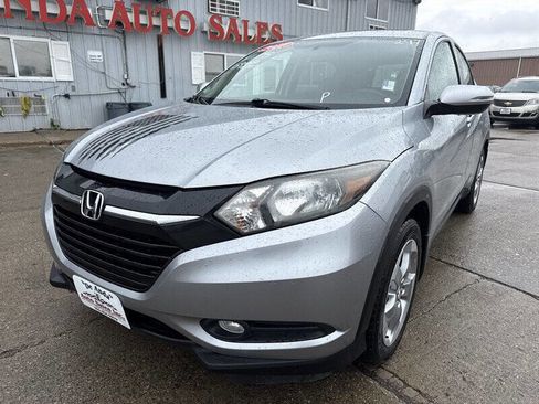 Used 2017 Honda HR-V EX image 1