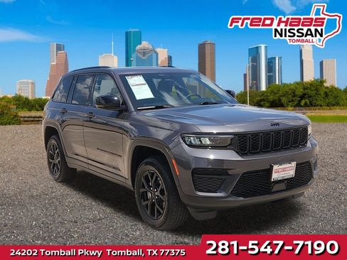 Used 2024 Jeep Grand Cherokee Altitude RWD image 1