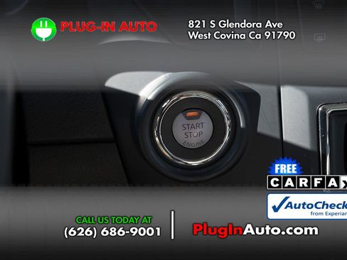 Used 2024 Nissan Titan SV w/ SV Convenience Package image 21