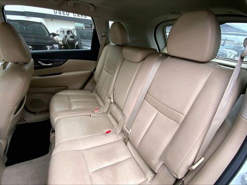 Used 2015 Nissan Rogue SL w/ SL Premium Package image 20