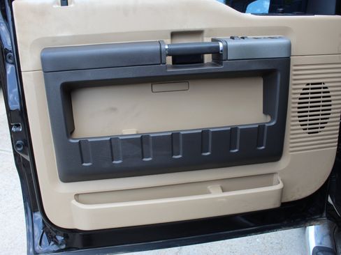 Used 2013 Ford F250 Lariat w/ Lariat Ultimate Pkg image 13